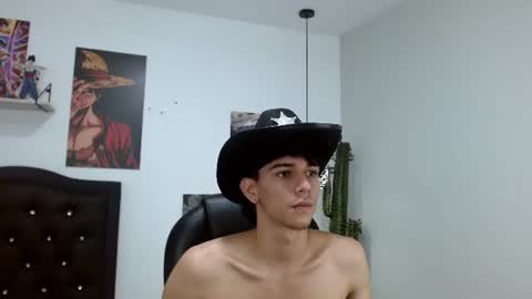 Snapshot of amethystshadow chatting on 06-19-26, 12:26 amethystshadow online show from 06-19-26, 12:26