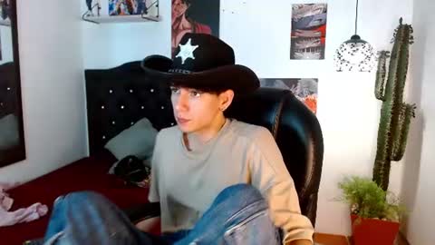 Snapshot of amethystshadow chatting on 06-24-26, 07:02 amethystshadow online show from 06-24-26, 07:02