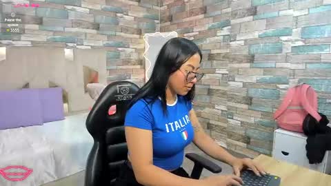 Snapshot of amhira_tay chatting on 07-08-26, 07:07 amhira_tay online show from 07-08-26, 07:07