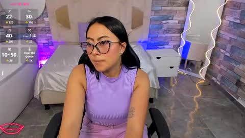 Snapshot of amhira_tay chatting on 07-09-26, 07:18 amhira_tay online show from 07-09-26, 07:18
