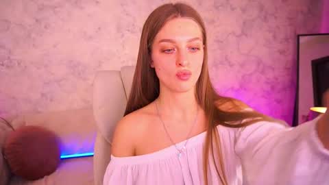 Snapshot of ami_lovee chatting on 10-22-25, 07:24 ami_lovee online show from 10-22-25, 07:24