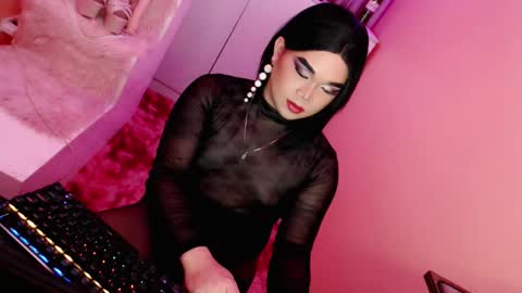 Queen Mireska online show from 01-21-25, 02:48