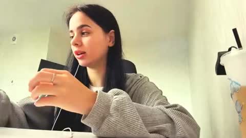 Nona online show from 08-06-26, 07:21