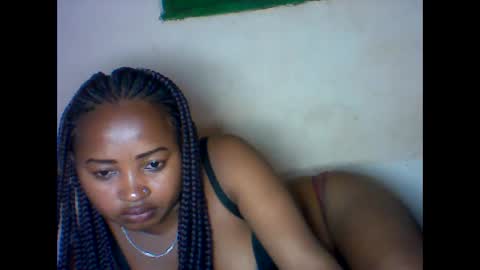 Snapshot of amielle_01 chatting on 04-09-26, 07:41 amielle_01 online show from 04-09-26, 07:41
