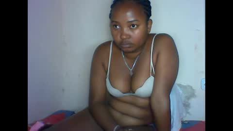 Snapshot of amielle_01 chatting on 04-13-26, 07:08 amielle_01 online show from 04-13-26, 07:08
