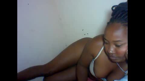 Snapshot of amielle_01 chatting on 04-14-26, 08:15 amielle_01 online show from 04-14-26, 08:15