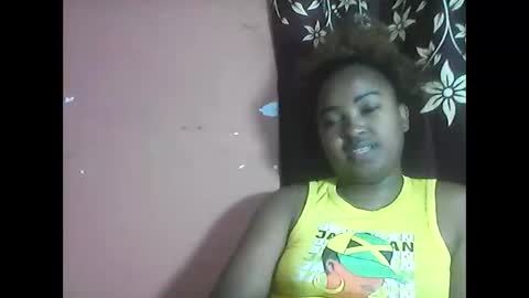 Snapshot of amielle_01 chatting on 04-28-26, 06:13 amielle_01 online show from 04-28-26, 06:13