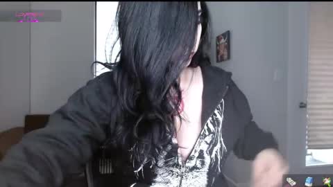 Snapshot of amilustxx chatting on 01-14-25, 05:45 amilust online show from 01-14-25, 05:45