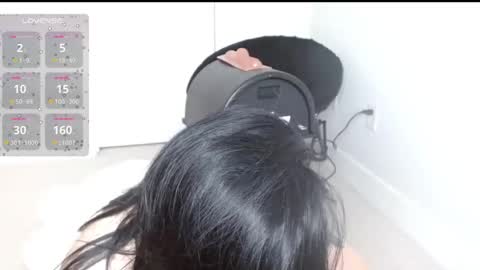 Snapshot of amilustxx chatting on 02-19-25, 09:25 amilust online show from 02-19-25, 09:25