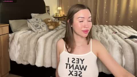 Snapshot of amilymi_ chatting on 05-02-26, 11:32 Amelia online show from 05-02-26, 11:32