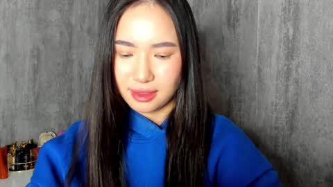 Snapshot of amina_artin chatting on 12-19-24, 09:40 Amina online show from 12-19-24, 09:40