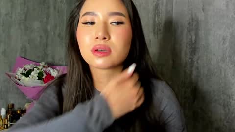 Snapshot of amina_artin chatting on 12-31-24, 12:46 Amina online show from 12-31-24, 12:46