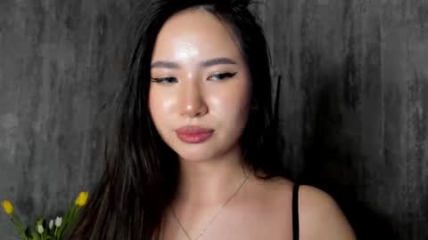 Snapshot of amina_artin chatting on 03-09-25, 09:03 Amina online show from 03-09-25, 09:03