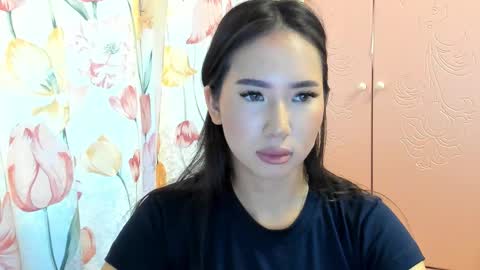 Snapshot of amina_artin chatting on 09-14-25, 01:54 Amina online show from 09-14-25, 01:54