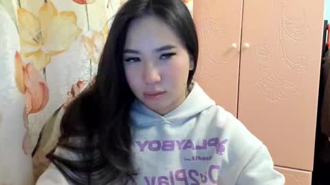 Snapshot of amina_artin chatting on 10-12-25, 06:29 Amina online show from 10-12-25, 06:29