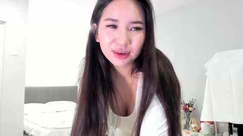 Amina online show from 01-08-26, 11:01