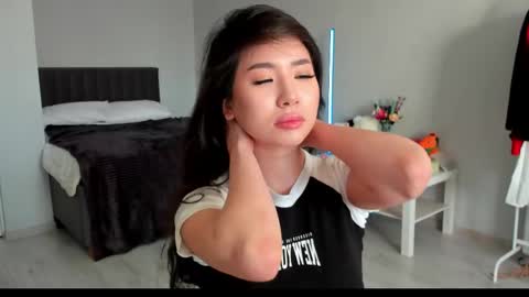 Snapshot of amina_artin chatting on 01-13-26, 10:20 Amina online show from 01-13-26, 10:20