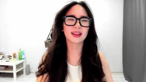 Snapshot of amina_artin chatting on 02-06-26, 05:49 Amina online show from 02-06-26, 05:49