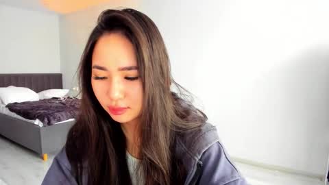 Snapshot of amina_artin chatting on 02-21-26, 08:26 Amina online show from 02-21-26, 08:26