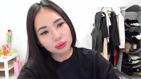 Snapshot of amina_artin chatting on 03-10-26, 07:41 Amina online show from 03-10-26, 07:41