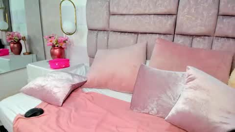 Amina online show from 09-12-25, 07:30