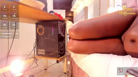 Amina online show from 10-08-25, 09:51