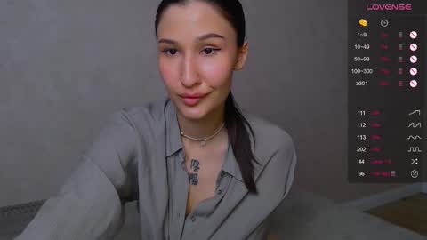 Camilla online show from 11-26-25, 12:44