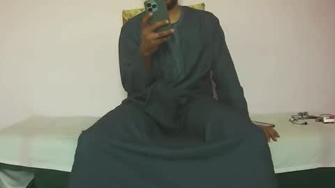 Amir online show from 10-21-25, 03:02