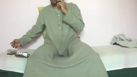 Amir online show from 10-28-25, 08:51