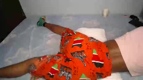 Snapshot of amira9120 chatting on 10-22-25, 06:51 amira9120 online show from 10-22-25, 06:51