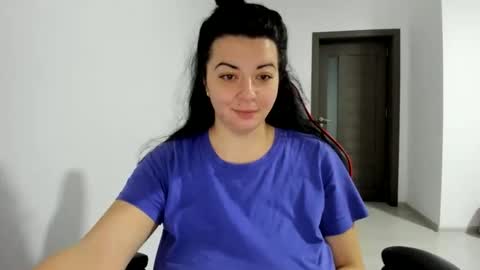 Snapshot of amiraisa chatting on 12-04-25, 03:05 Amiraisa online show from 12-04-25, 03:05