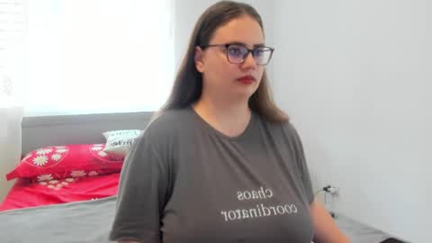 Snapshot of amiravyxen chatting on 06-04-26, 07:47 Amira Vyxen online show from 06-04-26, 07:47