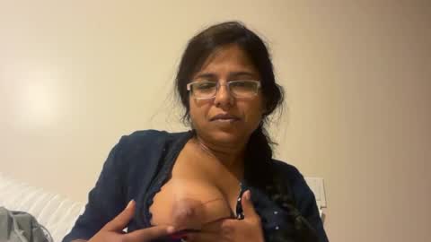Snapshot of amitagarg99 chatting on 07-12-26, 04:03 amitagarg99 online show from 07-12-26, 04:03