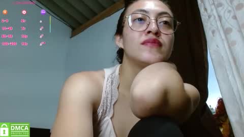 Snapshot of amitlu_ chatting on 05-21-26, 10:39 amitlu_ online show from 05-21-26, 10:39