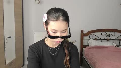 Ami online show from 02-11-26, 02:33