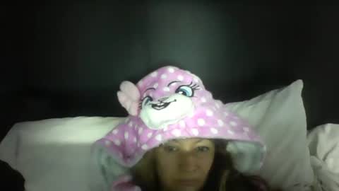 Snapshot of ammber3 chatting on 02-12-26, 11:38 Paula D online show from 02-12-26, 11:38