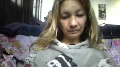 Snapshot of ammber3 chatting on 06-28-26, 11:27 Paula D online show from 06-28-26, 11:27