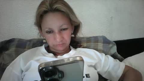 Snapshot of ammber3 chatting on 07-15-26, 05:45 Paula D online show from 07-15-26, 05:45