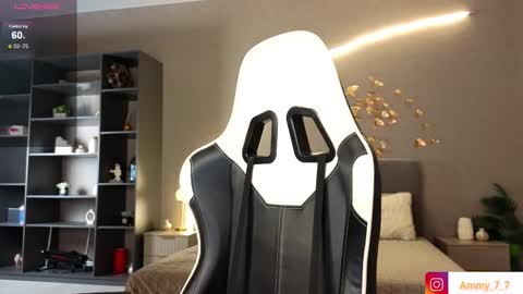 Snapshot of ammy_cumwme chatting on 09-30-25, 10:09 Ammy dont forget to thumbs up me online show from 09-30-25, 10:09