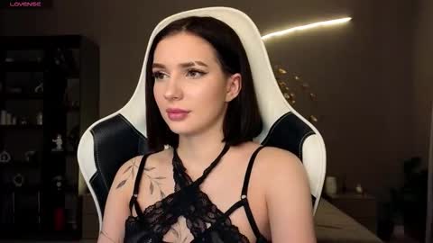 Snapshot of ammy_cumwme chatting on 11-15-25, 09:39 Ammy dont forget to thumbs up me online show from 11-15-25, 09:39