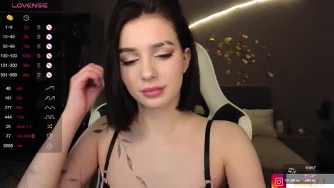 Snapshot of ammy_cumwme chatting on 11-24-25, 02:55 Ammy dont forget to thumbs up me online show from 11-24-25, 02:55