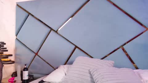 ammy durand online show from 10-17-25, 07:16