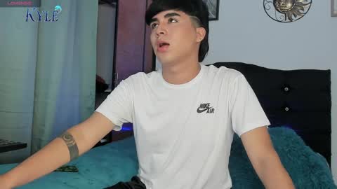 Snapshot of amon_kyle chatting on 02-10-25, 01:57 Amon online show from 02-10-25, 01:57