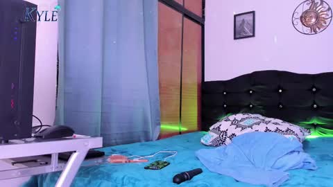 Snapshot of amon_kyle chatting on 02-16-25, 04:09 Amon online show from 02-16-25, 04:09