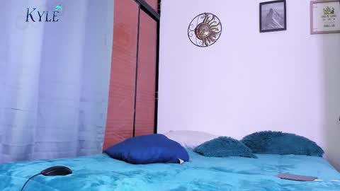 Snapshot of amon_kyle chatting on 03-10-25, 02:06 Amon online show from 03-10-25, 02:06