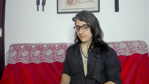 Snapshot of amoneth_xx chatting on 11-19-25, 08:14 Amoneth online show from 11-19-25, 08:14