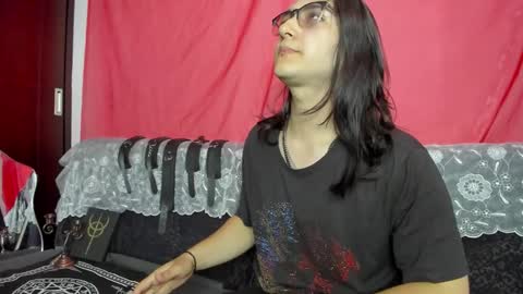 Snapshot of amoneth_xx chatting on 11-20-25, 07:35 Amoneth online show from 11-20-25, 07:35