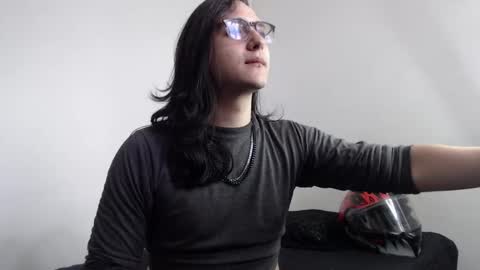 Snapshot of amoneth_xx chatting on 11-27-25, 06:21 Amoneth online show from 11-27-25, 06:21