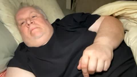 Snapshot of amor196112 chatting on 01-06-26, 08:12 amor196112 online show from 01-06-26, 08:12