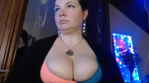 amorelara online show from 12-07-24, 09:17